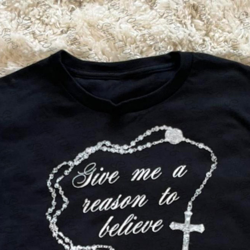 2000'ler Kadın Giyim Y2K Kıyaf - Y2K Graphic Baby Tee Crop incelemesi ve fiyatı