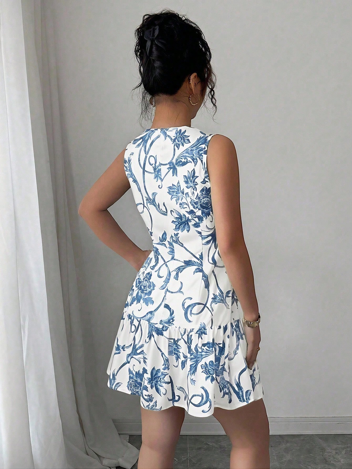 Kadın Çiçek Desenli Kolsuz Min - French Vintage Floral Midi Dress incelemesi ve fiyatı